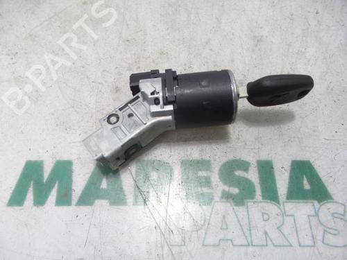 Used Ignition barrel PEUGEOT 208 I (CA_, CC_) 1.0 VTi (68 hp) 31425638
