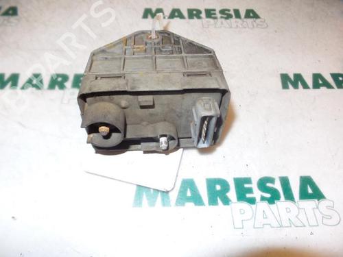 Used Electronic sensor Electronic sensor ALFA ROMEO 146 (930_) 1.9 TD (930.B4A) (90 hp) 31465474 31465474