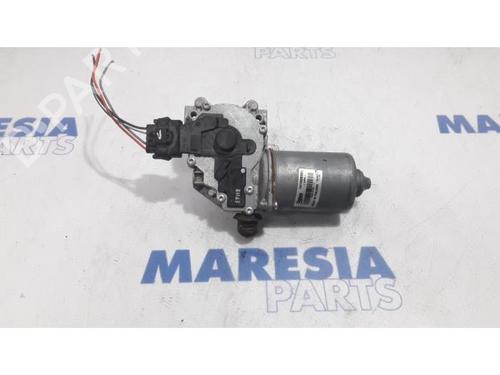 Used Front wiper motor RENAULT MASTER III Van (FV) 2.3 dCi 145 FWD (FV0E, FV0F, FV0H, FV02, FV0M, FV0S,... (146 hp) 31431093