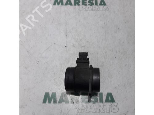 mass-air-flow-sensor-alfa-romeo-gt-937_-2003-2004-2005-2006-2007-2008-2009-2010-31384266 main image