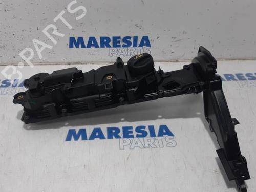 Ventildæksel CITROËN C4 Picasso II 1.6 BlueHDi 120 (120 hp) 31439377