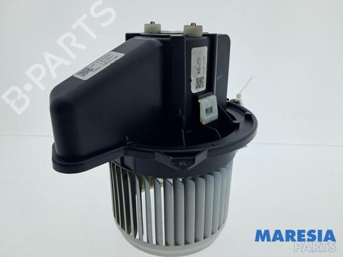 Used Heater blower motor Heater blower motor FIAT 500e (332_) Elektro 3+1 (FA1) (118 hp) 36093244 36093244