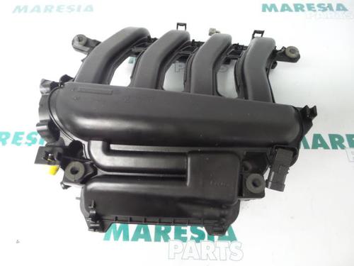 Used Injection rail RENAULT SCÉNIC II (JM0/1_) 1.6 16V (JM1R) (112 hp) 31474407