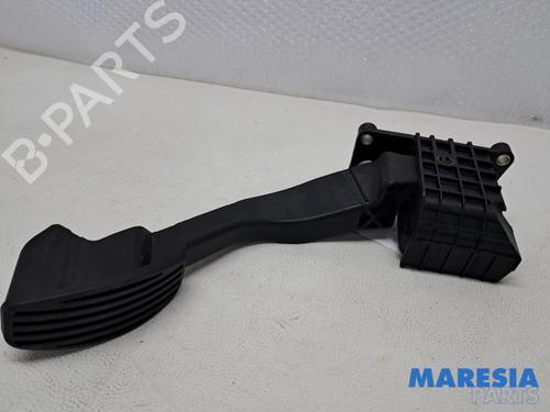 pedal-fiat-500-312_-2007-32485133 main image