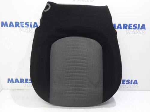 Used Left front seat FIAT GRANDE PUNTO (199_) 1.4 (199AXB11, 199AXB1A, 199BXB1A, 199AXL1A) (77 hp) 31420817