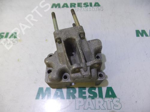gearbox-mount-fiat-stilo-192_-2001-2002-2003-2004-2005-2006-2007-2008-2009-2010-31478233 main image