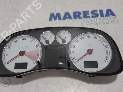 Used Instrument cluster PEUGEOT 307 CC (3B) 2.0 16V (136 hp) 31519910