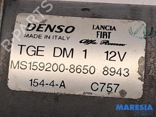 Front wiper motor FIAT 500 (312_) 0.9 (312AXN1A) | BP31485795M29