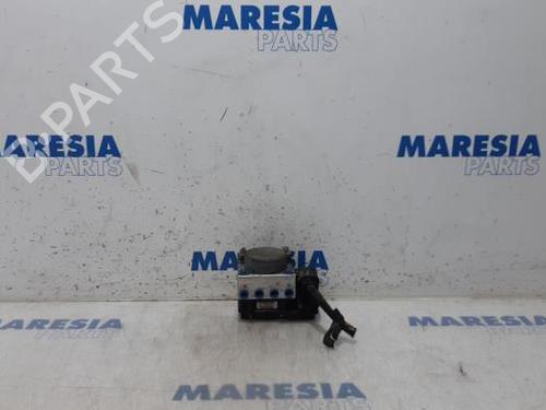 Used ABS pump FIAT PANDA (169_) 1.2 (169.AXB11, 169.AXB1A) (60 hp) 31486954