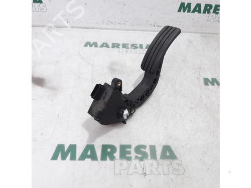 Used Electronic module RENAULT SCÉNIC III (JZ0/1_) 1.6 dCi (JZ00, JZ12) (130 hp) 31516687