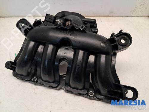 Used Injection rail PEUGEOT 5008 (0U_, 0E_) 1.6 16V (156 hp) 31464788