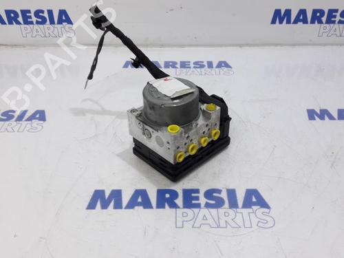 Used ABS pump RENAULT MEGANE IV Grandtour (K9A/M/N_) 1.5 dCi 110 (110 hp) 31416426