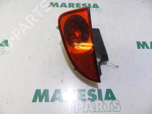 Used Rear fog light RENAULT ESPACE IV (JK0/1_) 2.0 Turbo (JK0A, JK0B, JK0N) (163 hp) 31409395
