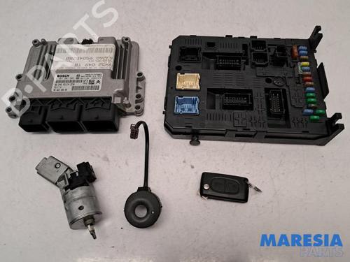 Used Engine control unit (ECU) PEUGEOT 3008 I MPV (0U_) 1.6 VTi (120 hp) 31520951