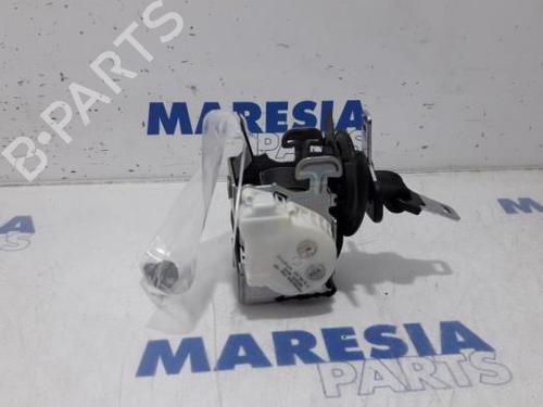 rear-center-seatbelt-peugeot-5008-0u_-0e_-2009-2010-2011-2012-2013-2014-2015-2016-2017-31480965 main image