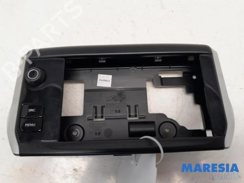 Used Display monitor Display monitor PEUGEOT 208 I (CA_, CC_) 1.2 THP 110 (110 hp) 31434876 31434876