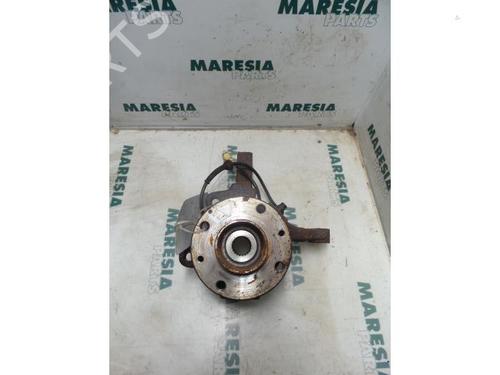 Used Left front steering knuckle RENAULT CLIO II (BB_, CB_) 1.2 16V (BB05, BB0W, BB11, BB27, BB2T, BB2U, BB2V, CB05,... (75 hp) 31508651