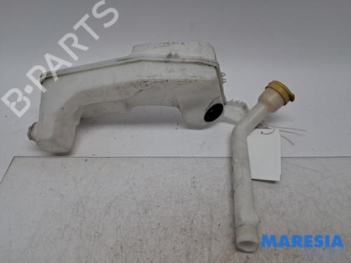 Used Windscreen washer tank Windscreen washer tank 37669826 37669826