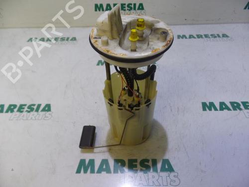 Used Fuel pump PEUGEOT BOXER Bus (244, Z_) 2.8 HDi (128 hp) 31531779