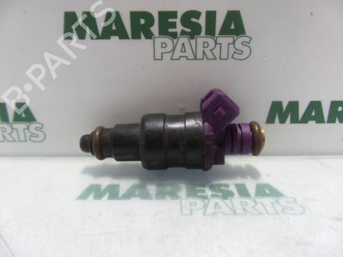 Used Injector RENAULT TWINGO I (C06_) 1.2 (C066, C068) (58 hp) 31521210