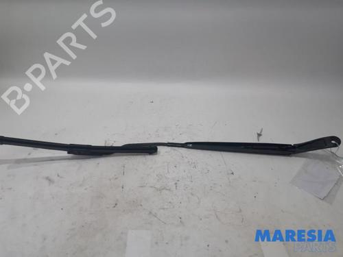 Vindspejlsviskerarm CITROËN DS3 Convertible 1.2 VTi 82 (82 hp) 31446069