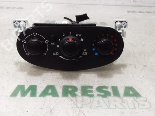 Used Climate control DACIA DOKKER Box Body/MPV 1.5 dCi 75 / Blue dCi 75 (FEJW, FEAH) (75 hp) 31477390