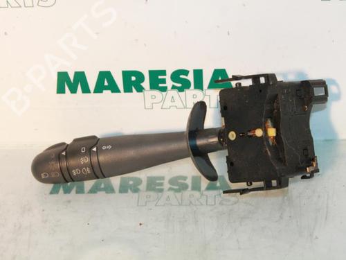 steering-column-stalk-renault-laguna-ii-grandtour-kg01_-2001-2002-2003-2004-2005-2006-2007-31424131 main image