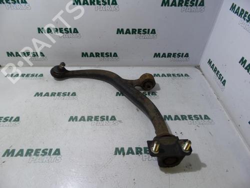 Used Left front suspension arm CITROËN SAXO (S0, S1) 1.4 VTS (75 hp) 31390496