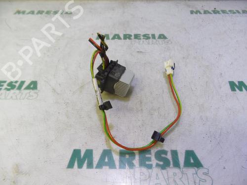 electronic-sensor-peugeot-508-i-8d_-2010-2011-2012-2013-2014-2015-2016-2017-2018-31390979 main image