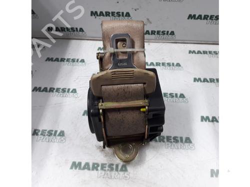 Used Rear left seatbelt LANCIA LYBRA SW (839_) 2.0 20V (839BXC11, 839BXC1A) (154 hp) 31523176