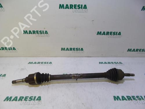 Used Right front driveshaft CITROËN C3 Pluriel (HB_) 1.4 HDi (68 hp) 31445225