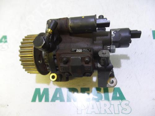 Used Fuel pump RENAULT SCÉNIC II (JM0/1_) 1.5 dCi (JM16) (103 hp) 31522530