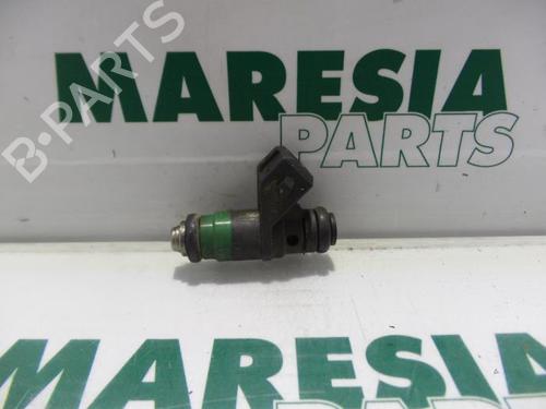 Used Injector RENAULT LAGUNA II (BG0/1_) 2.0 16V (BG00, BG0K, BG0P, BG0W) (135 hp) 31513557