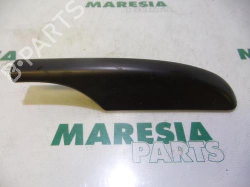 roof-bar-peugeot-307-break-3e-2002-2003-2004-2005-2006-2007-2008-2009-31519361 main image