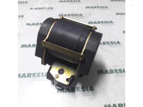Used Front right seatbelt RENAULT ESPACE III (JE0_) 2.0 (JE0A) (114 hp) 31502090