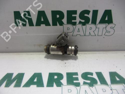 injector-renault-scenic-i-mpv-ja01_-fa0_-1999-2000-2001-2002-2003-2004-2005-2006-2007-2008-2009-2010-31521052 main image