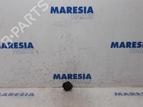 Used Electronic sensor RENAULT MEGANE IV Grandtour (K9A/M/N_) 1.5 Blue dCi 95 (K9A2) (95 hp) 31471919