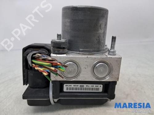 Used ABS pump PEUGEOT 5008 (0U_, 0E_) 1.6 16V (156 hp) 31632031