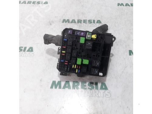 Used Fuse box CITROËN C-CROSSER (VU_, VV_) 2.2 HDi (156 hp) 31446016