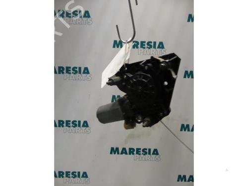 Used Front left window mechanism RENAULT CLIO II (BB_, CB_) 1.4 (B/CB0C, B/CB0S) (75 hp) 31483243