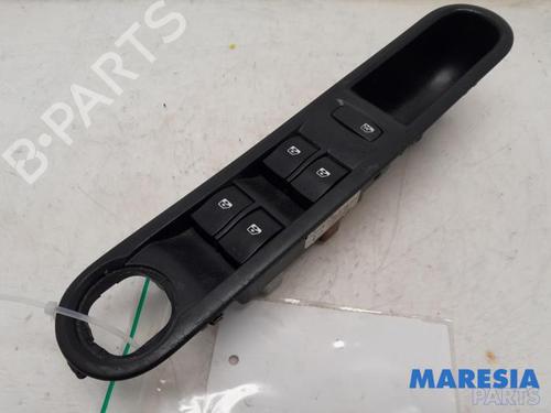 Used Switch RENAULT ESPACE IV (JK0/1_) 2.0 (JK0A, JK1D, JK0N) (170 hp) 31516571