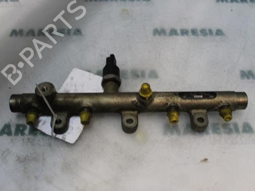 injection-rail-citroen-c5-i-break-de_-2001-2002-2003-2004-31457522 main image