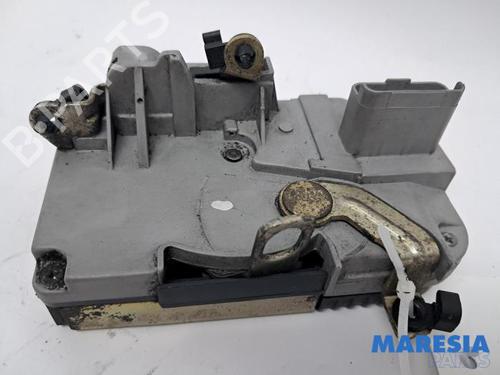 electronic-module-peugeot-206-cc-2d-2000-2001-2002-2003-2004-2005-2006-2007-2008-35820738 main image