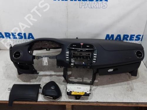 Used Driver airbag LANCIA DELTA III (844_) 1.6 D Multijet (844.AXC11, 844.AXC1A) (120 hp) 31509847