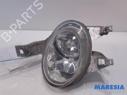 Used Right front fog light PEUGEOT 206 CC (2D) 1.6 16V (2DNFUF, 2DNFUR) (109 hp) 31491112