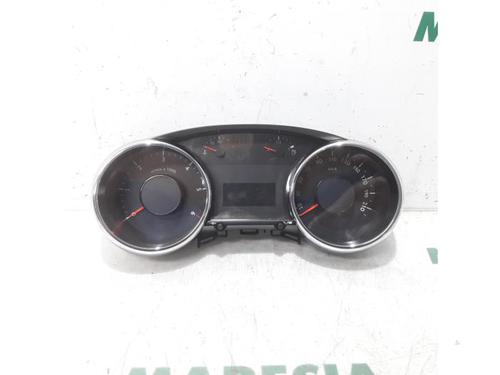 Used Instrument cluster PEUGEOT 5008 (0U_, 0E_) 1.6 BlueHDi 120 (120 hp) 31477726