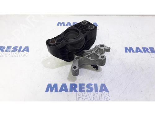 Used Gearbox mount RENAULT MEGANE IV Grandtour (K9A/M/N_) 1.2 TCe 130 (K9MR) (130 hp) 31534175