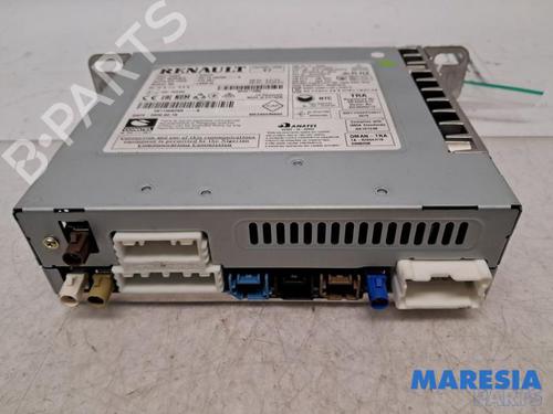 Used Radio RENAULT MEGANE IV Grandtour (K9A/M/N_) 1.3 TCe 115 (K9N9) (116 hp) 31485394