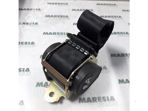Used Rear right seatbelt PEUGEOT 407 (6D_) 2.0 HDi 135 (6DRHRH, 6DRHRE, 6DRHRG, 6DRHRJ) (136 hp) 31418533