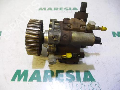 Used Fuel pump Fuel pump CITROËN C2 (JM_) 1.4 HDi (68 hp) 31439478 31439478